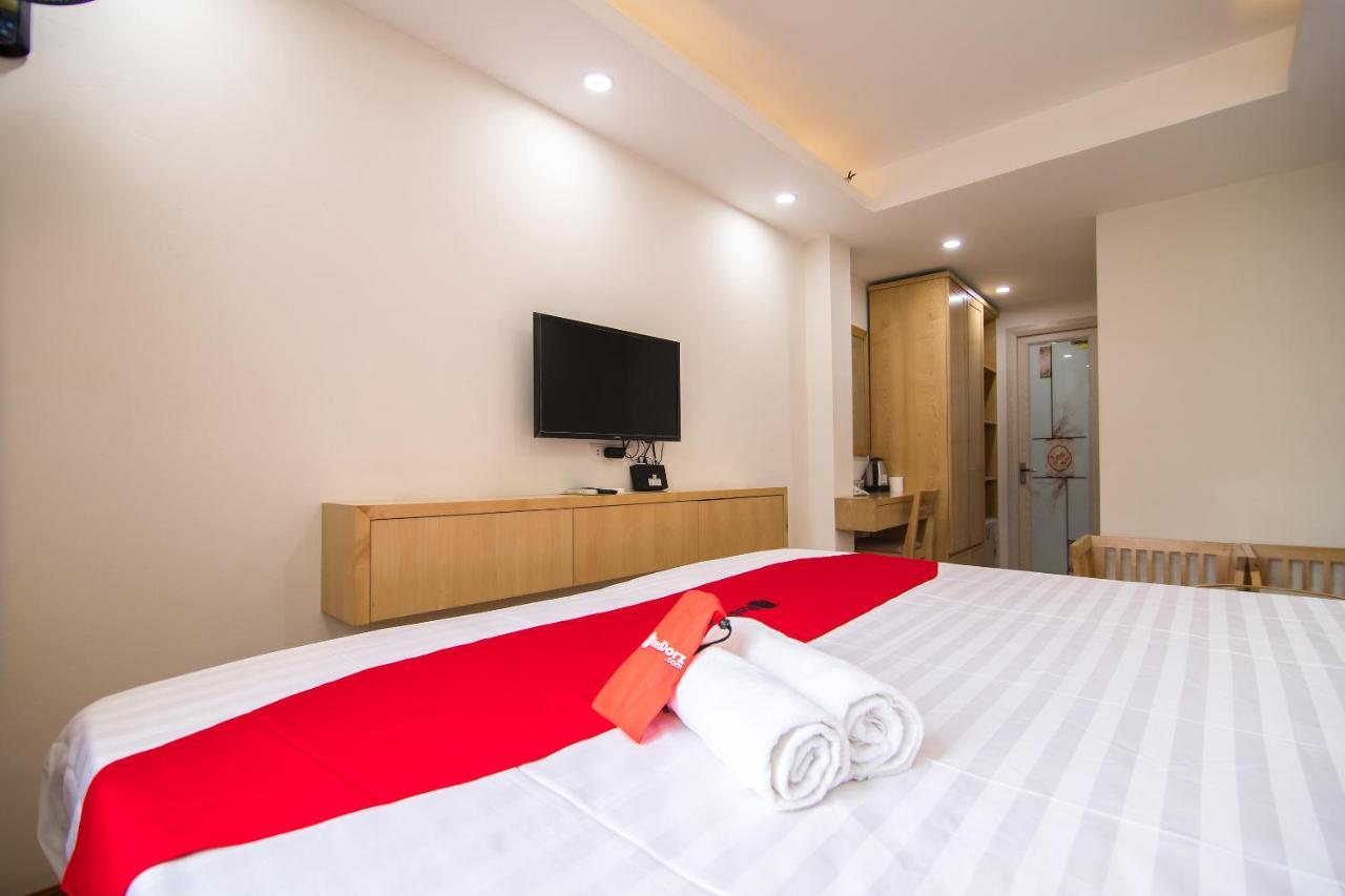 RedDoorz near Big C Thang Long Hanoi Exterior foto
