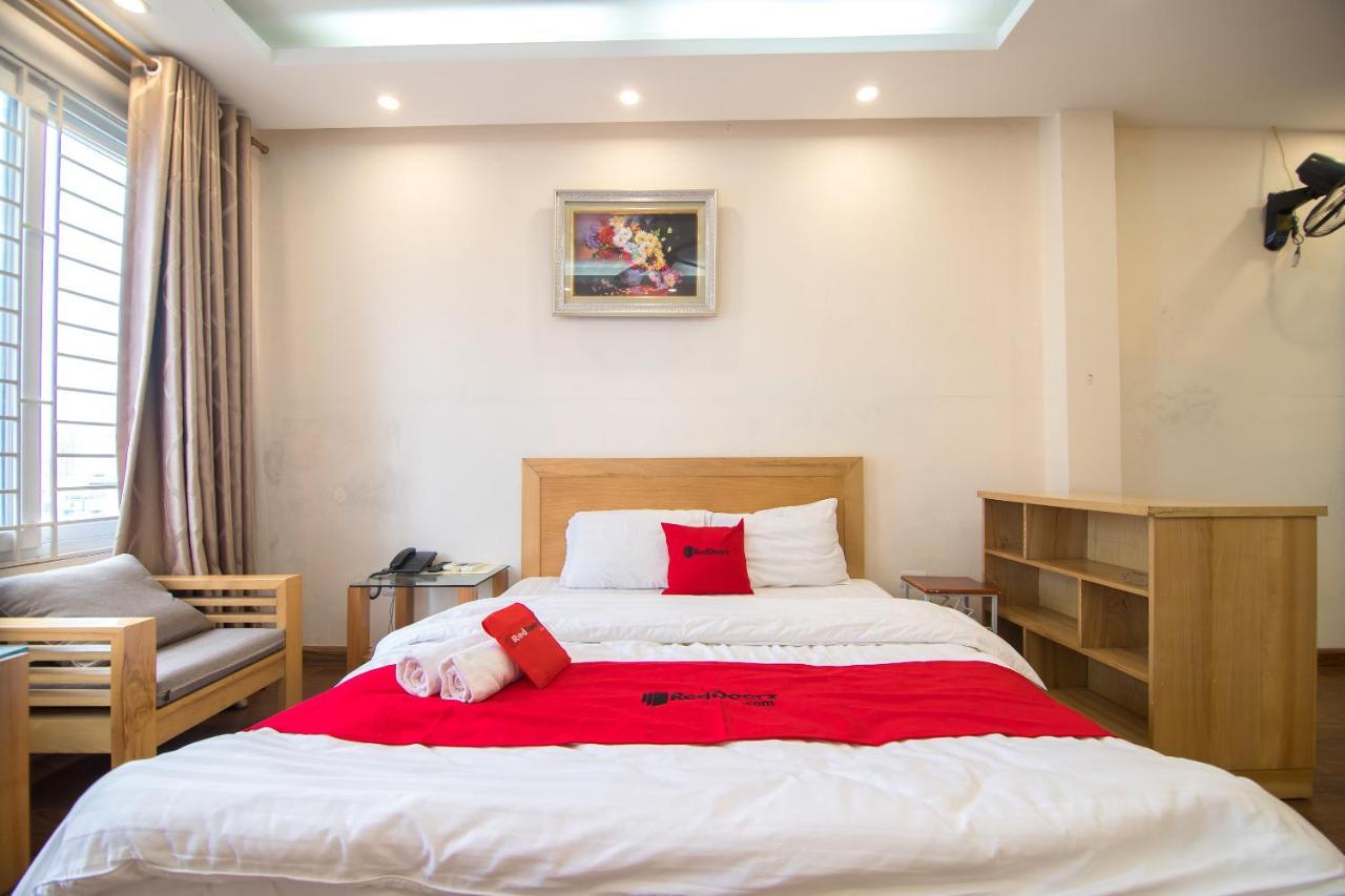 RedDoorz near Big C Thang Long Hanoi Exterior foto