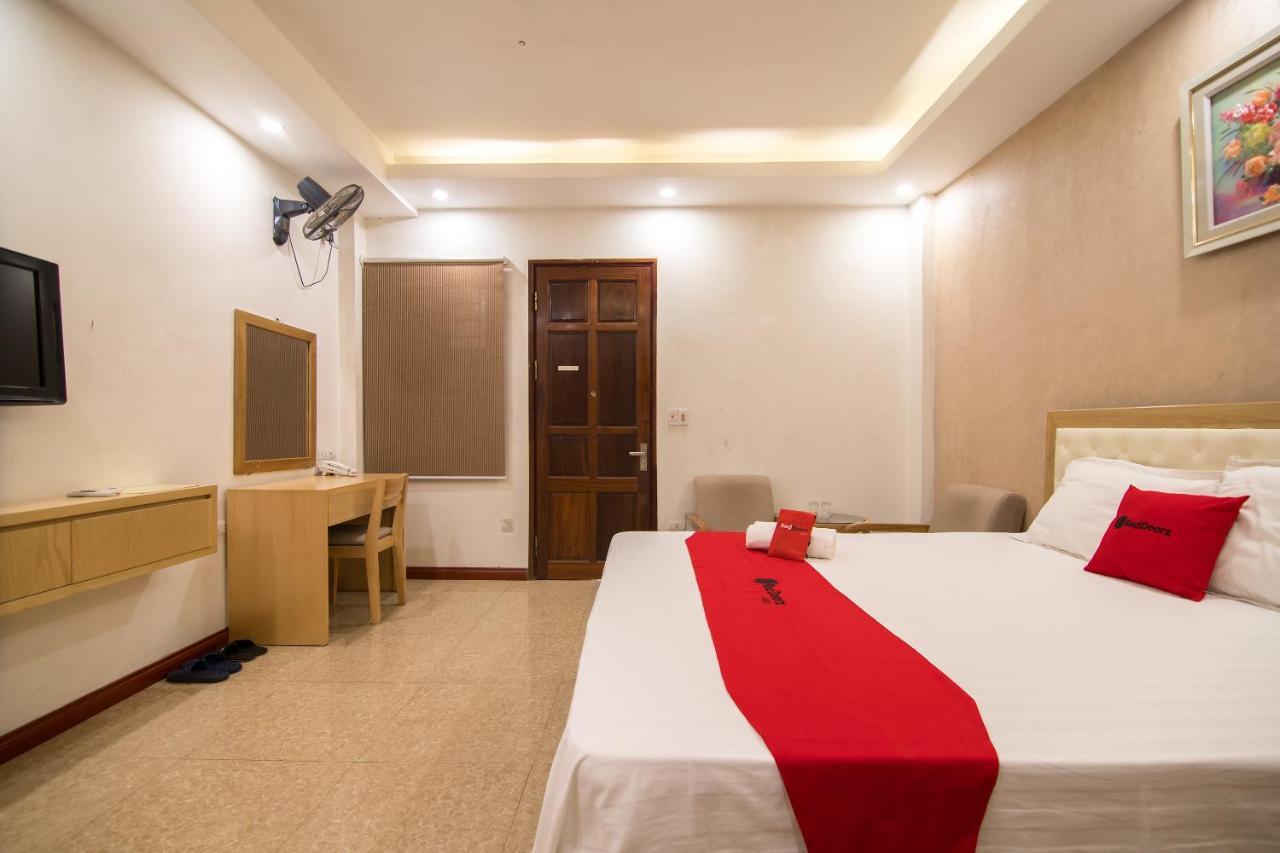 RedDoorz near Big C Thang Long Hanoi Exterior foto
